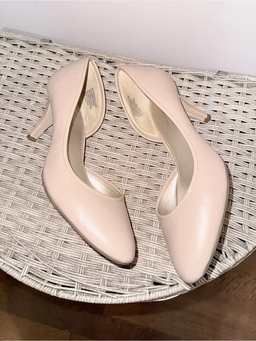 Bandolino Blush Nude Round-Toe Pump size 8.5